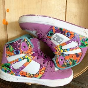 DC kids purple floral print sneakers size 6